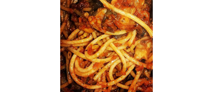Spaghettis tomate aubergine basilic